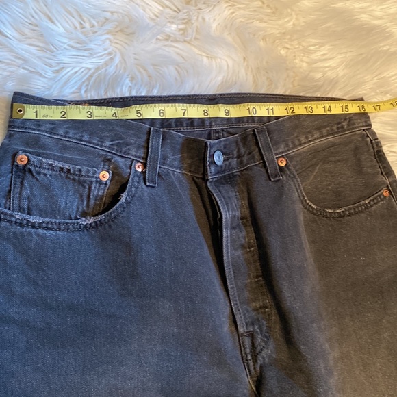 Levi’s 501 like new ✨ Size 32 - Picture 5 of 6